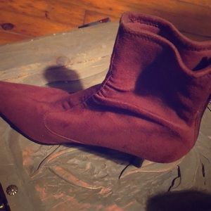 Vintage Victorian burgundy suede ankle-boots